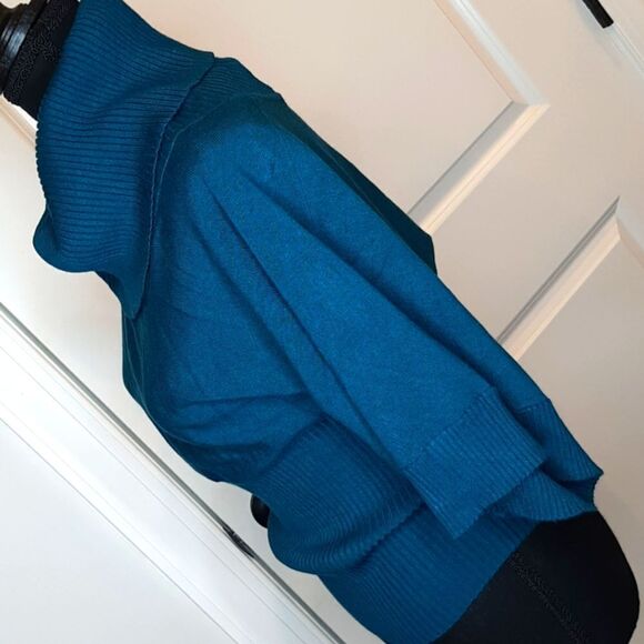 Willi Smith Caribbean Blue Cowl Neck Sweater - Picture 2 of 11